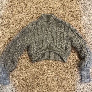 Cropped Cableknit Turtleneck